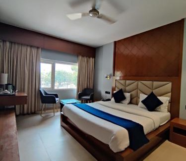 Sector 22 Hotel | Hotel L