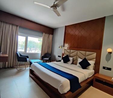 Sector 22 Hotel | Hotel L