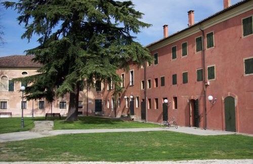 Correzzola Hotel | Hotel La Corte