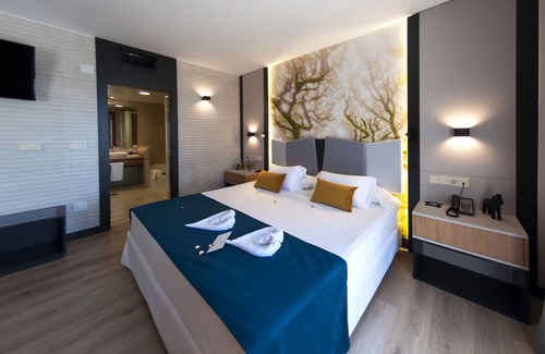 Quesada Hotel | Hotel La Laguna Spa And Golf