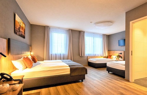 Rheinhausen Hotel | Hotel La Mirabelle