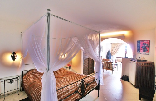 St. Louis Hotel | Hotel La Residence