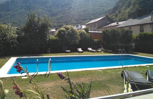 Ribera de Cardos Hotel | Hotel La Ribera