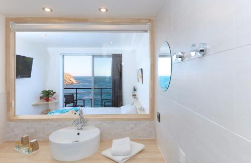 Cerbere Hotel | Hotel La Vigie - Face à la mer