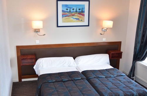 Gironcourt-sur-Vraine Hotel | Hotel La Vraine