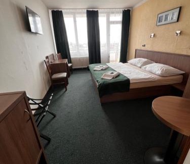 Litomerice Hotel | Hotel Labe