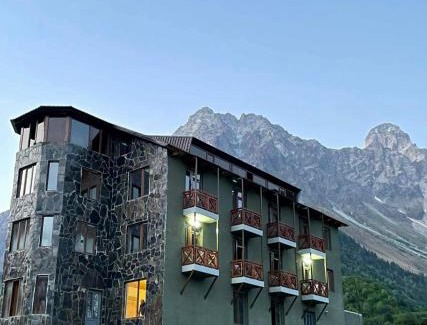 Mazeri Hotel | Hotel Lamala