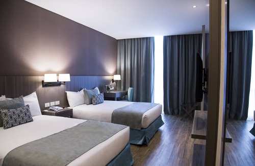 La Plata Hotel | Hotel Land Plaza La Plata