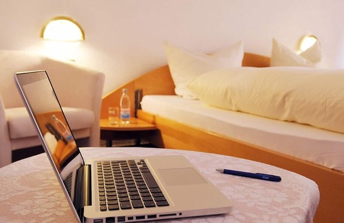 Huefingen Hotel | Hotel Landgasthof Kranz