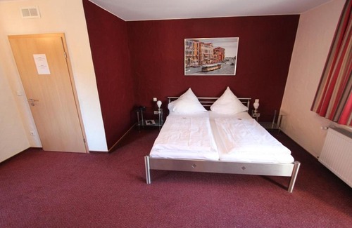 Zweibruecken Hotel | Hotel Landgasthof Zur Alten Scheune