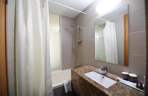 Beomeo-dong Hotel | Hotel Laonzena
