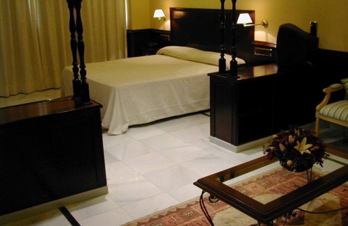 Puente Genil Hotel | Hotel Las Acacias