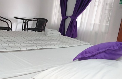 Esmeraldas Hotel | Hotel Las Palmas