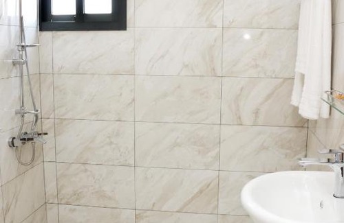 Cocody Hotel | HOTEL LAVAL