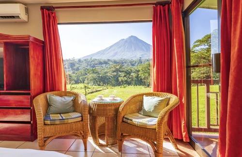 Arenal Hot Springs Hotel | Hotel Lavas Tacotal