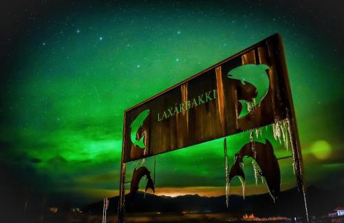 Hvalfjarðarsveit Hotel | Hotel Laxarbakki