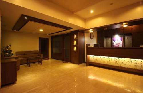 Shirdi Hotel | Hotel Laxmibai Palace- Only 300 miter from Sai Baba Temple!