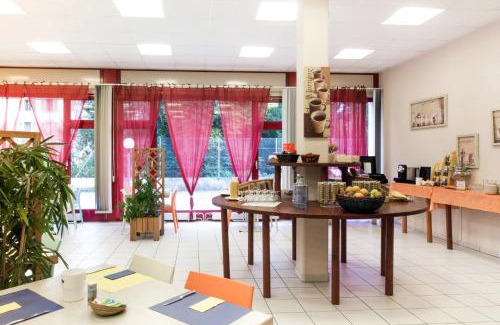 Les Posses-sur-Bex Hotel | Hotel Le Cedre