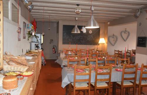 La Feclaz Hotel | Hotel Le Central
