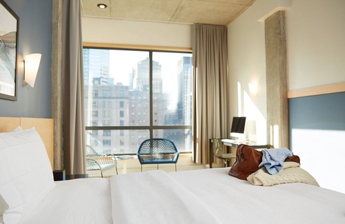 Ville-Marie Hotel | Hotel Le Dauphin Montreal Centre Ville