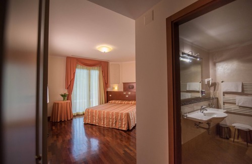 Genga Hotel | Hotel Le Grotte