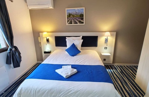 Puget-Theniers Hotel | Hotel Les Alizés