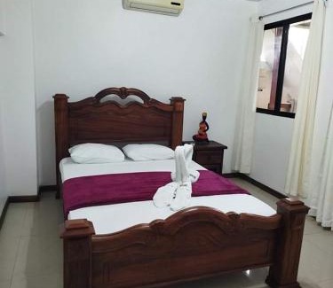 Tortuguero Hotel | Hotel Liah's