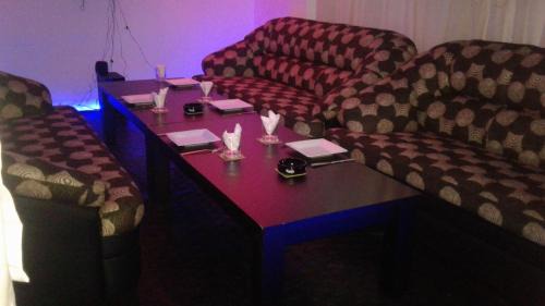 Anuradhapura Hotel | Hotel Lions Den & Lions D Restaurant Bar