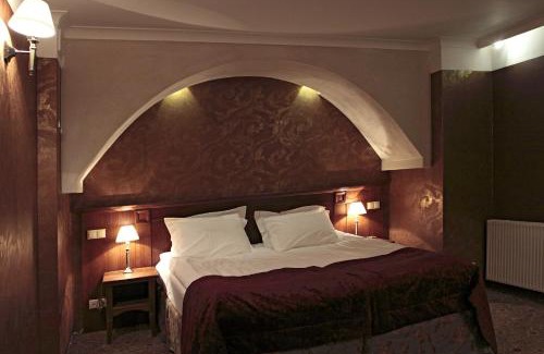Lipowy Most Hotel | Hotel Lipowy Most