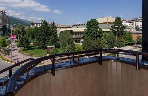 Tetovo Hotel | Hotel Lirak