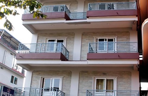 Pokhara Bed & Breakfast | HOTEL LUMA INN