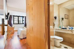 Cruz de Humilladero Hotel | Hotel Málaga Alameda Centro Affiliated by Meliá