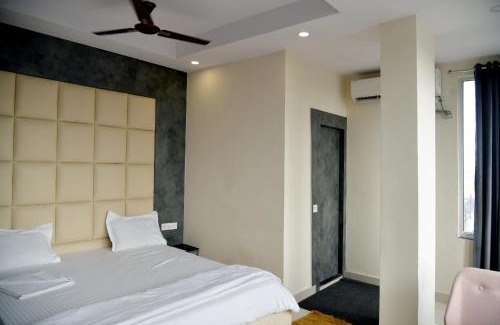 Howrah Hotel | Hotel M Plaza Dhulagarh