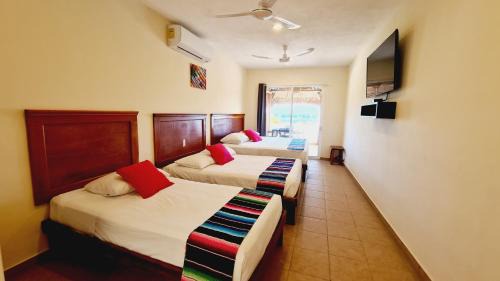 Mahahual Hotel | Hotel Machos Mahahual