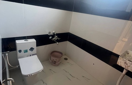 Daulatabad Hotel | Hotel Madhuban