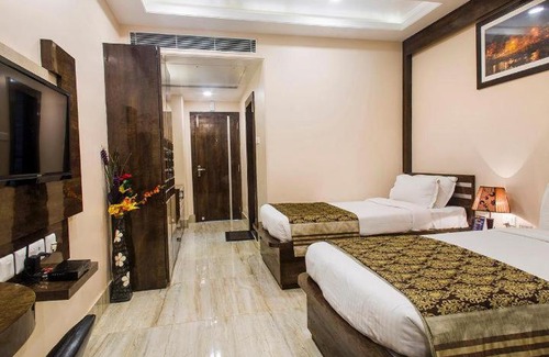 Kakarmatha Hotel | Hotel Madhuvan Palace