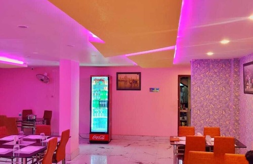 Madanpur Hotel | Hotel Mahal & Restaurant