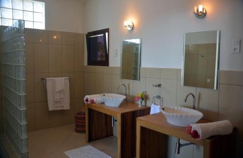Ambondrona Hotel | Hotel Mahita Tsara