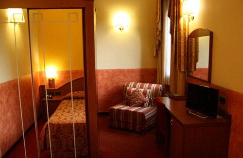 San Giuliano Milanese Hotel | Hotel Majestic