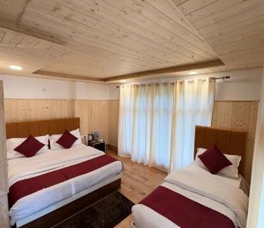 Bhatwari Hotel | HOTEL MANISHA