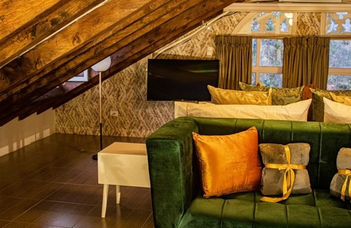 Marinilla Hotel | Hotel Mansión Sant Serrant