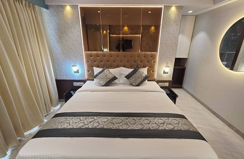 Airoli Hotel | Hotel Manthan Stays