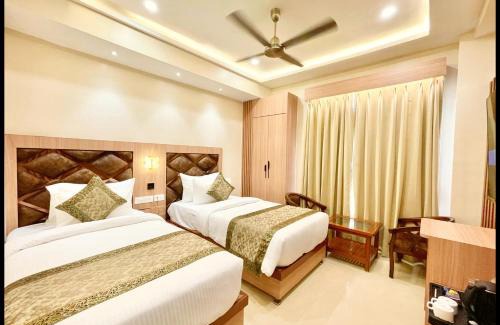 Kakarmatha Hotel | HOTEL MANTVYA PALACE Near Kashi vishwanath Temple - Restaurant & Parking Facilities - Fully Air Conditioning Suite Rooms - Best Hotel In Varanasi
