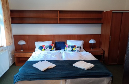 Korenov Hotel | Hotel Maredis