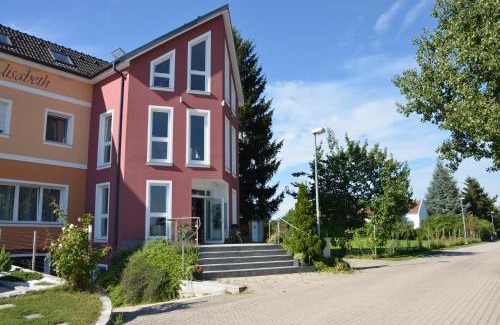 Gramatneusiedl Hotel | HOTEL MARIA