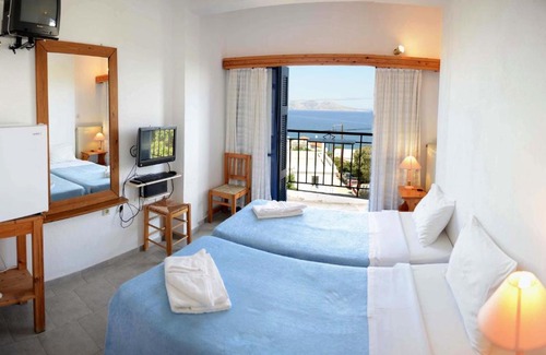 Ikaria Hotel | Hotel Maria-Elena