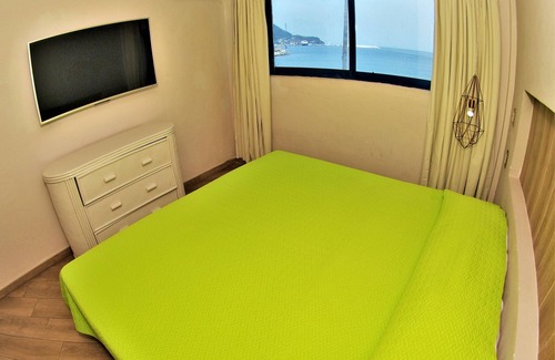 Manzanillo Hotel | Hotel Marina Puerto Dorado