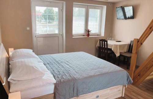 Cesnovice House | Hotel Marislav