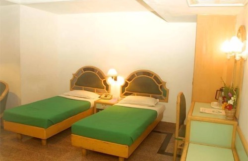 Vadapalani Hotel | Hotel Maurya International