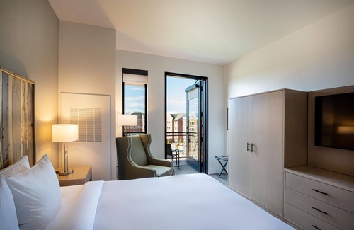 Grand Junction Hotel | Hotel Maverick